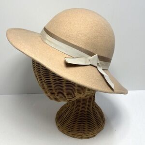 Vintage Lancaster Womens Classic Pink Taupe 100% Wool Cloche Hat Grandmacore